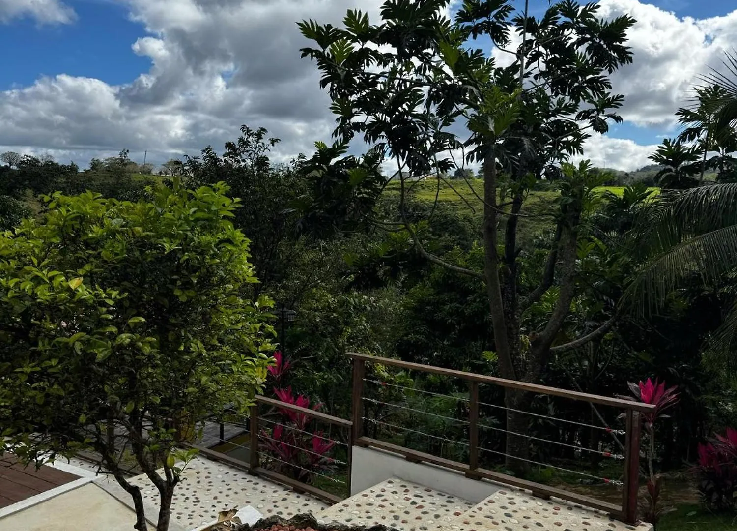 Villa La Casita Amarilla En Utuado, Puerto Rico